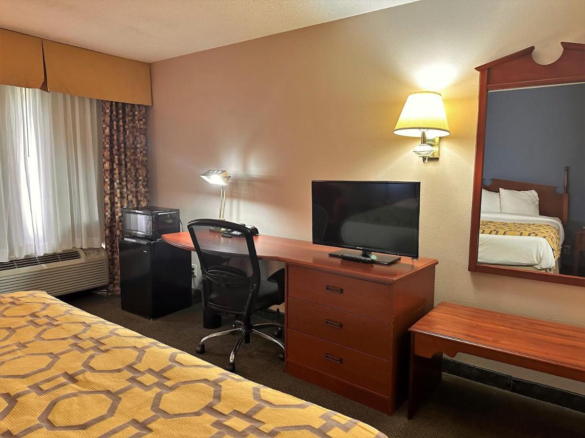 Baymont By Wyndham Corydon Hotel Exterior foto